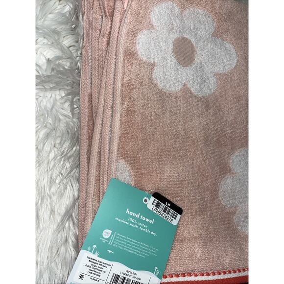 Kids' Bath Towel with SILVADUR™ Antimicrobial Technology - Pillowfort™ “5475” - Picture 6 of 7